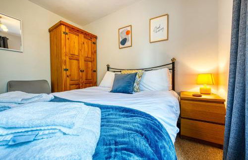 Cosy 3 bed apartment in Southam, sleeps 6 - Foto 2