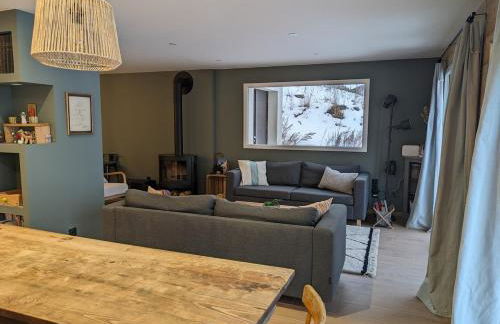 Chazelet - Avec terrasse et jardin - Photo 60