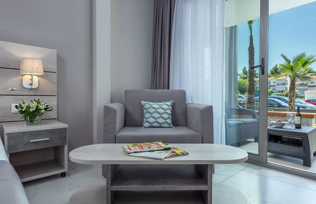 Dionysos Hotel & Suites - Foto 9