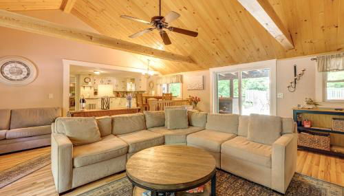 Home with Outdoor Entertainment Area in Ashland! - Photo 5