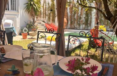 Sunshine Guesthouses in Azeitao and Algarve - Foto 29