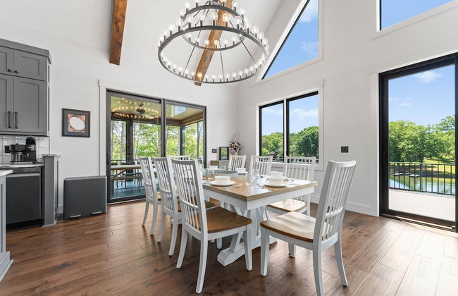 Gray Fox Lodge by Avantstay Waterslide Pool Theater Sleeps 23 - Foto 26