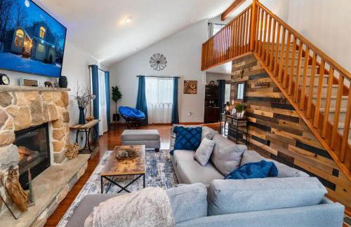 Harmony Hill Stylish 4bd Mountain Retreat, Hot Tub, Games - Foto 3