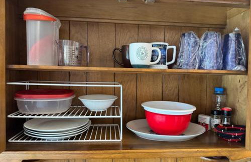 Stylish Container Home near 3 lakes and wineries - Photo 8