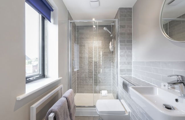 Elliot Oliver - Luxurious 2 Bedroom Apartment With Parking - Photo 14