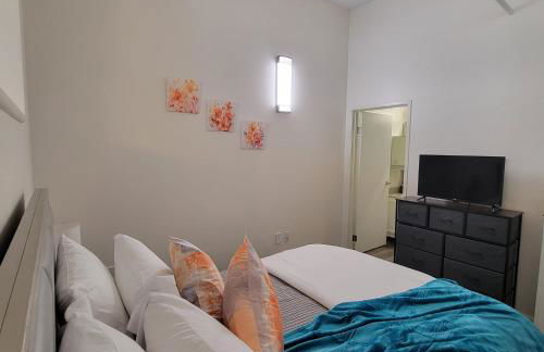 #3 Downtown Free Parking- Walk to Gainbridge, Lucas Oil, Conv Cntr - Foto 21