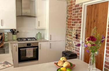 Modern two bed barn in Happisburgh - dog friendly - close to beach - Photo 14