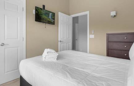 Sunny Summer Magic - Stay in TownHome by Disney - Foto 20