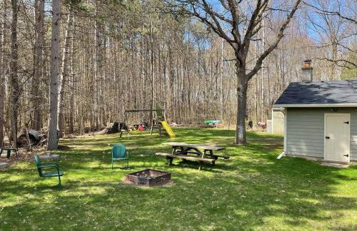 Family Friendly Home Near Trails & Live Music 3 Bedroom - Foto 14