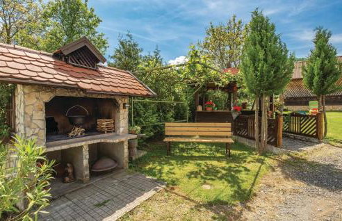 Nice Home In Licko Lesce With Wifi - Photo 13