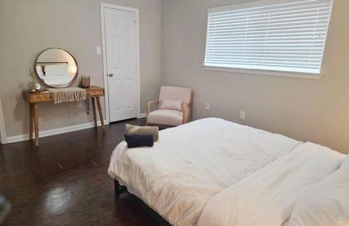 Cozy 1Bed 1Bath Apt by Downtown and Farmers Market) - Foto 7