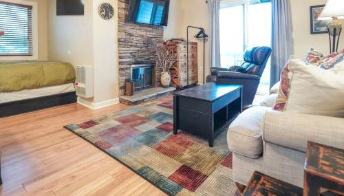 First floor, Studio, Resort Access, Portable AC - Foto 4