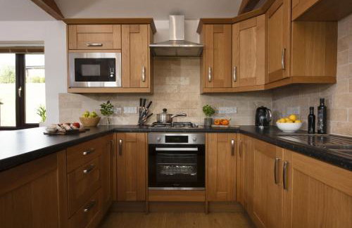 Hot Tub Bungalow - Close to Portreath - Free WiFi - Free Parking - Pet Friendly - Foto 9