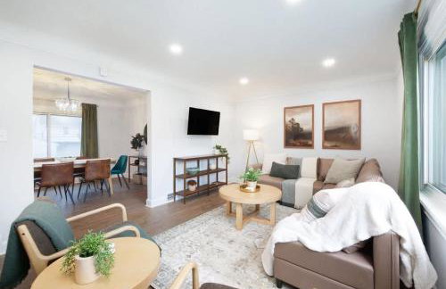 Family Friendly 4 BR Home Close To Downtown CLE! - Foto 1