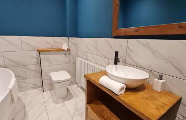 4 BR Luxury House. Bike Park Wales. Secure Bike Store. Brecon Beacons - Photo 8