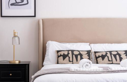 Luxury 4BDR House By Torr Property Group Short Lets & Serviced Accommodation With Free Gated Secure Parking & Private Patio Garden Liverpool - Foto 26