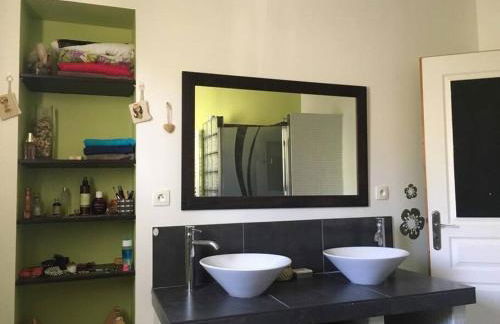 Aux portes de la Camargue entre Nîmes et Arles - Foto 23