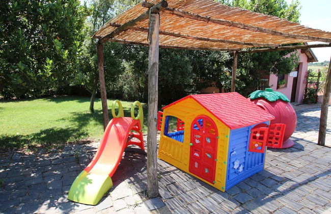 Enticing Farmhouse in Montalto di Castro near Sea - Foto 21