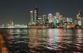 Riverside 1BR with Easy Transport 20min to City Centre - Photo 42