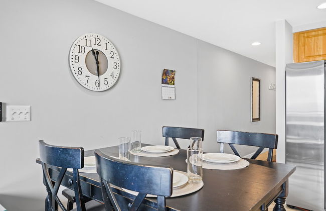 Splash Beach Resort by Book That Condo - Photo 37