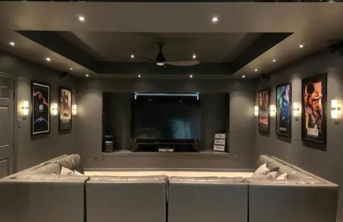 Pool house with hot tub and cinema - Foto 54