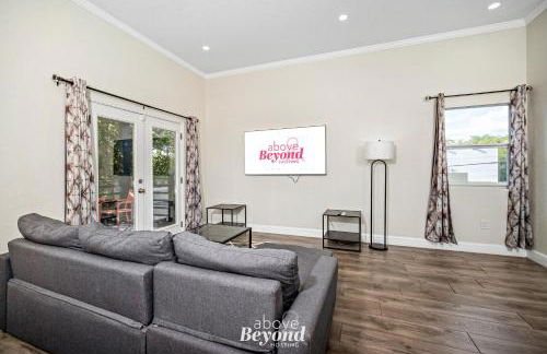 Sprawling Home w/ Rooftop Spot - Foto 24