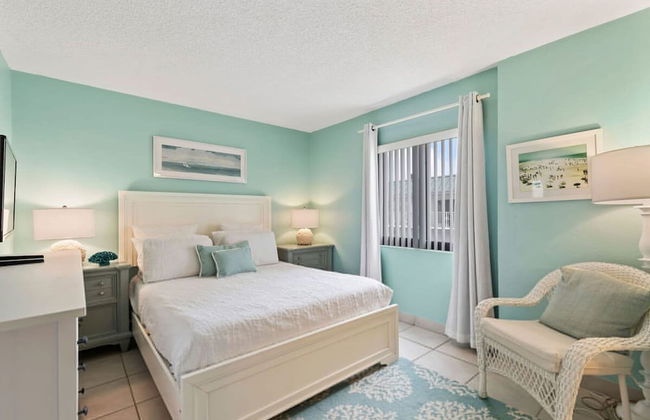 Updated Ocean Front Condo Aquamarine Suite 201 - Foto 7