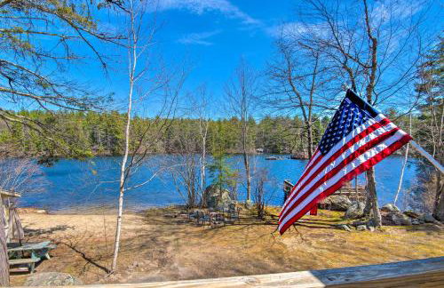 Lakefront Retreat with Kayaks, Grill, Fire Pit! - Foto 34