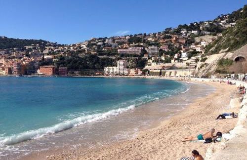 Nyrenoverad lägenhet med havsutsikt - Foto 1