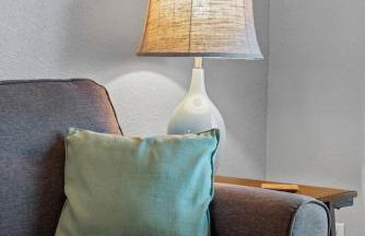 Beachside Condo w Stunning Lake Views - Foto 14