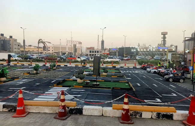 Yellow & Brown Moderne Style Near Food-court - Foto 15