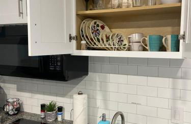 Lovely rental unit with independent entrance apt # 1 - Foto 10