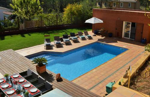 Villa Sitges Maria Sunny Oriented SW AC Confortable High Quality 5 star guest coments - Photo 1