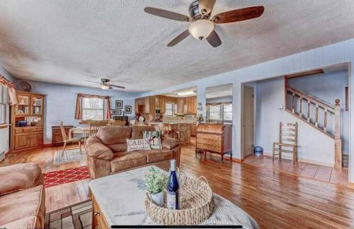 3 Bedroom Cabin at Alpine Lake, near Deep Creek-WISP Resort - Foto 3