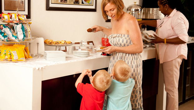 Club Kingston en el Aeropuerto de Jamaica - Foto 2