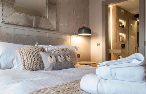 Arran Shores Luxury Shorefront Apartment 2 - Photo 7