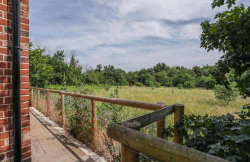 8 Iris Cottage 4-BR Coastal Home in Suffolk - Foto 41