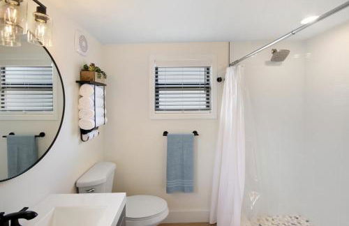 Watch the Sunrise on Lake Louisa - Foto 12