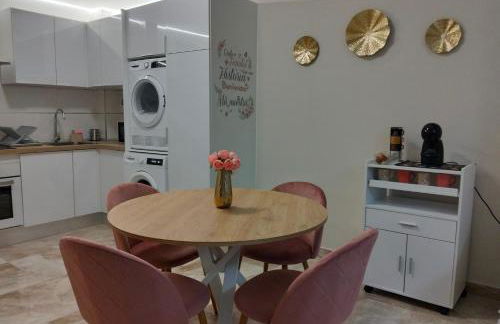 APARTAMENTO LUNA - 2 apartamentos céntricos juntos cerca de la playa, ideales para grupos grandes - Foto 4