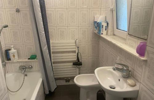 Perfect Remote-Workplace in Sunny Apartment - Foto 6