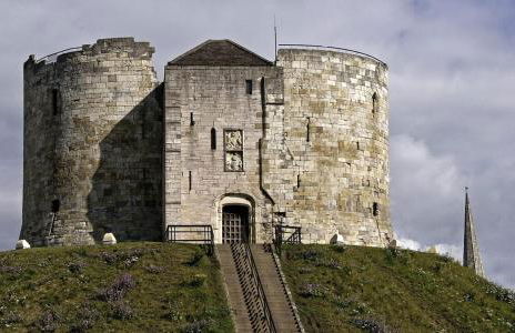 3 Bed Countryside Cottage in Harrogate with free parking and strong wifi - Photo 47