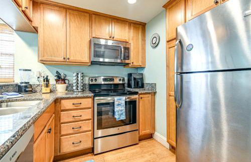 Steps to Sand Condo with Pool Access in Cocoa Beach - Foto 7