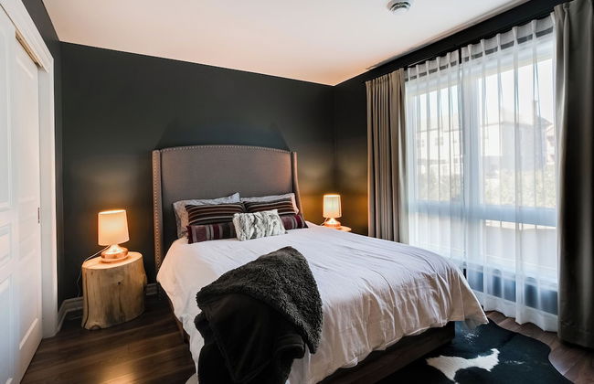 Slopeside Condo - Photo 3