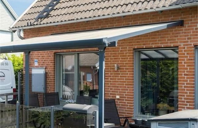 5-bed-rooms House With Jacuzzi, Free Parking, and 2 Toilets-bath in Malmö - Photo 18