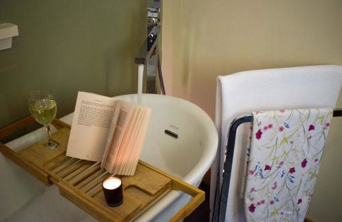 The Invergarry - Royal Deeside Luxury 5 star Couples Retreat with Hot Tub, Aboyne - Foto 59