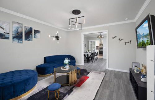 Pasadena Charming Vacation Home with Hot Jacuzzi - Photo 65