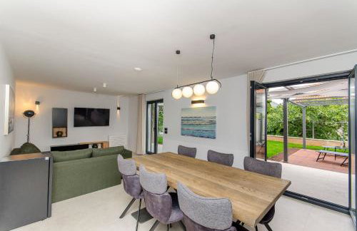Azure Heaven Apartment w heated pool - Photo 17
