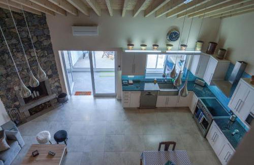 Surf Beach_Santa Barbara Secret Gardens - Photo 8