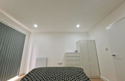 The Romford Luxe Haven - Fully Furnished 2BR - Foto 5