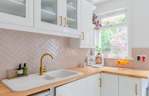 Luxuriously Curated 4BD Home Stoke Newington - Foto 16